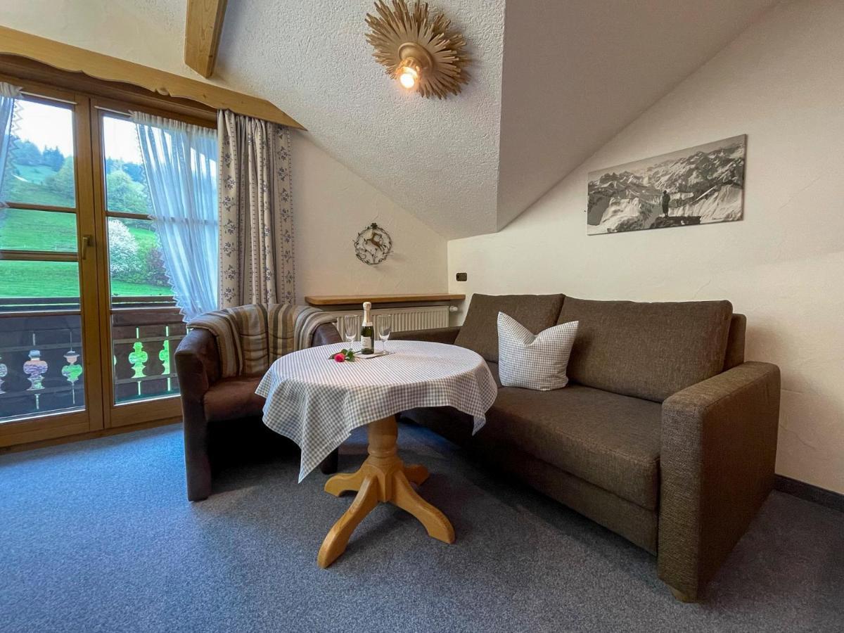 Landhaus Berktold Obermaiselstein Eksteriør billede