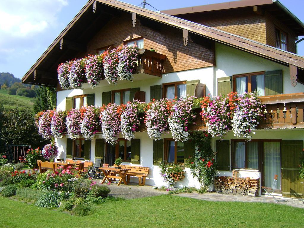 Landhaus Berktold Obermaiselstein Eksteriør billede